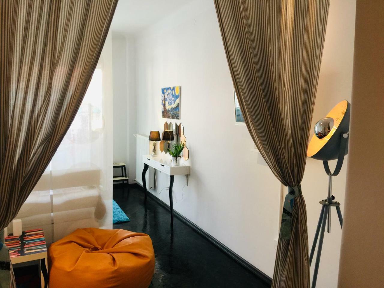 My First Apartment Budapest Exterior photo